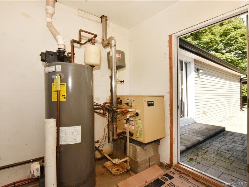 10 Greenwood Boulevard Property Photo 21