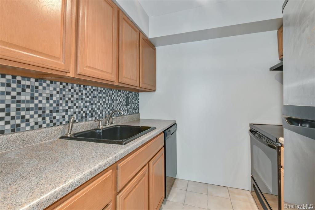 142 Main Street 2h Property Photo 11