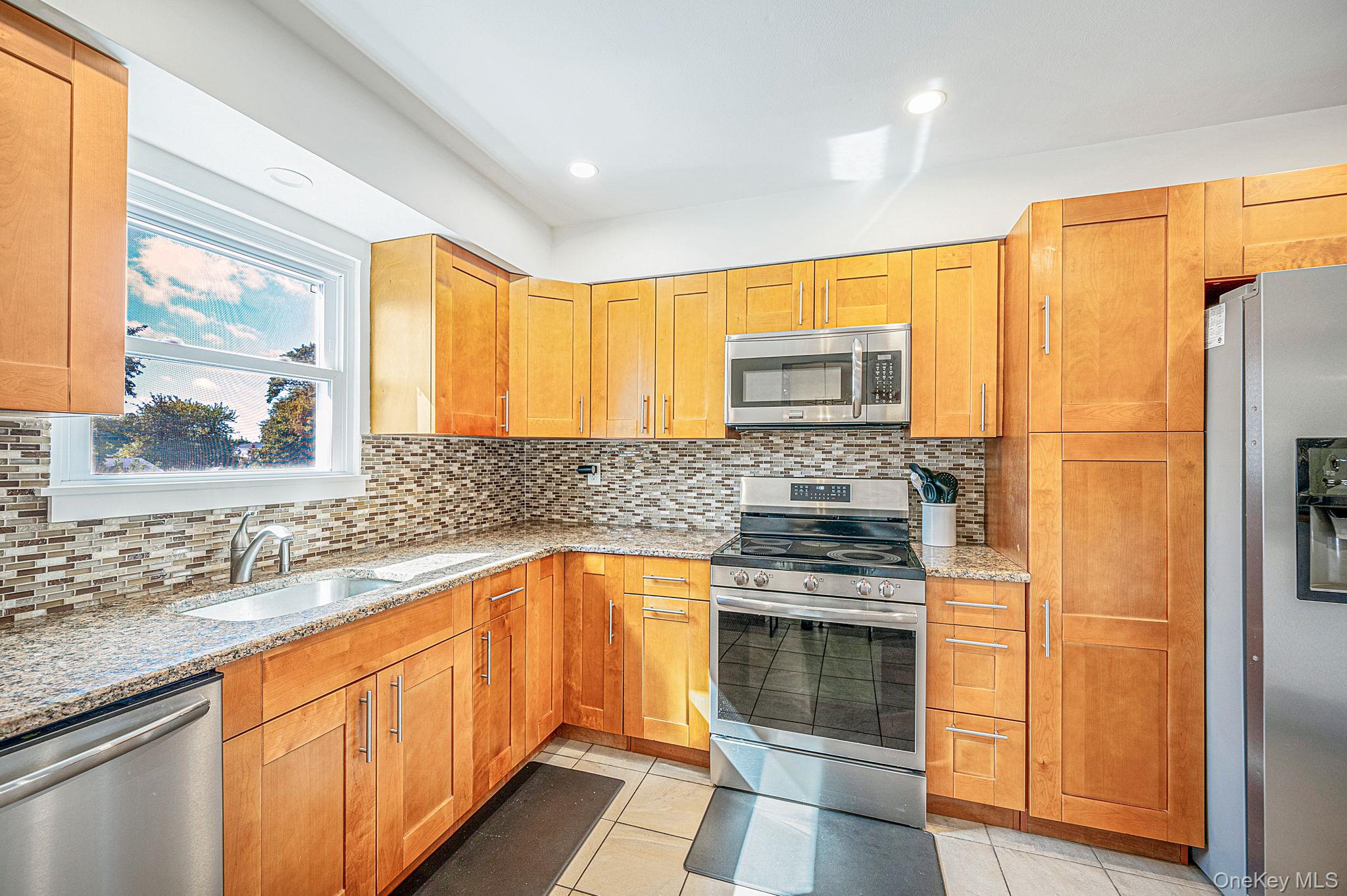 244 Baylawn Avenue Property Photo 18