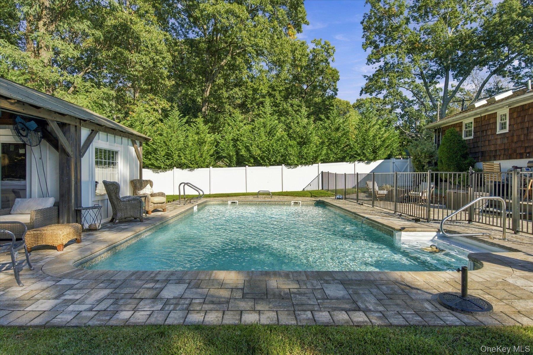 49 Westview Drive Property Photo 2