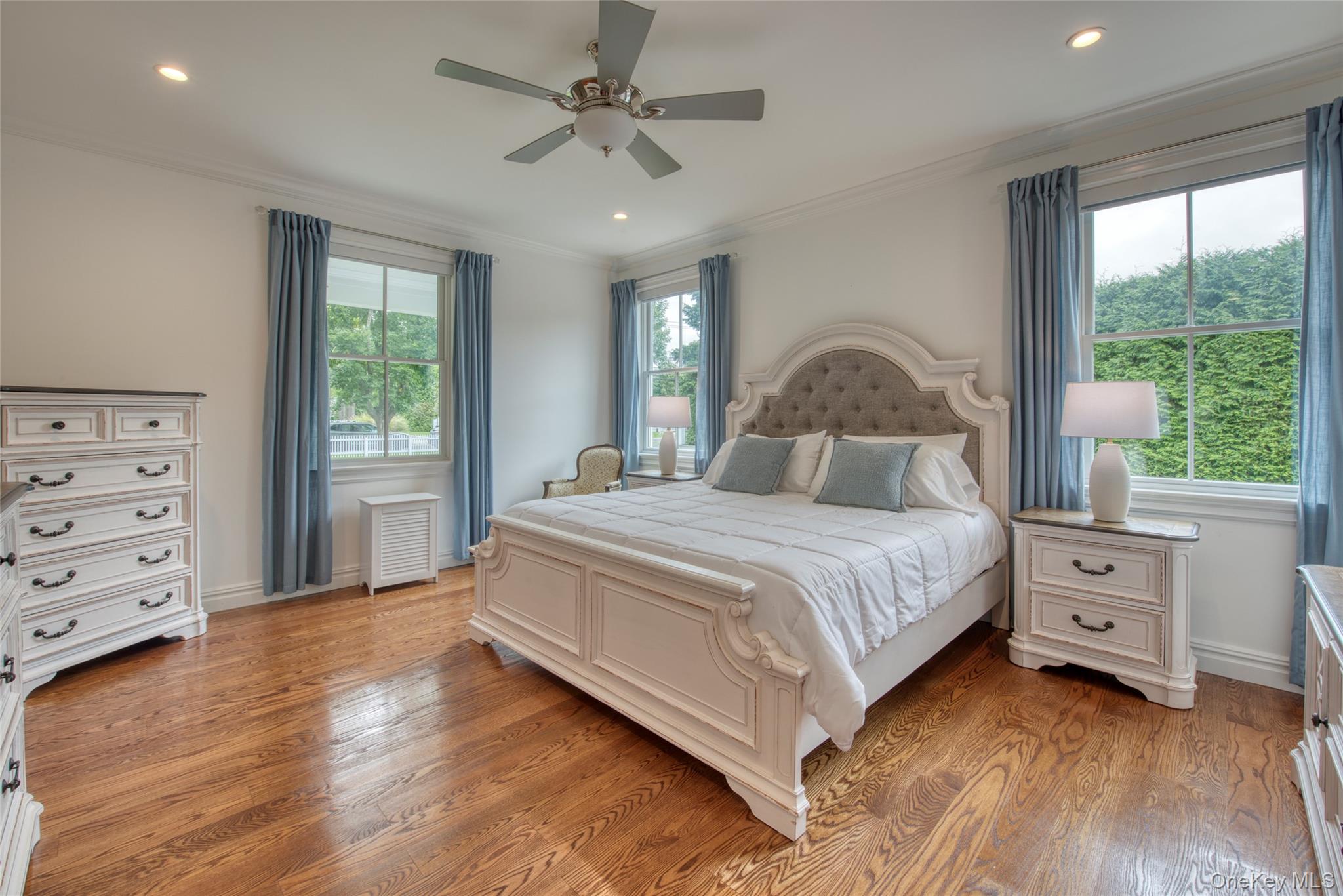 129 S Country Road Property Photo 12