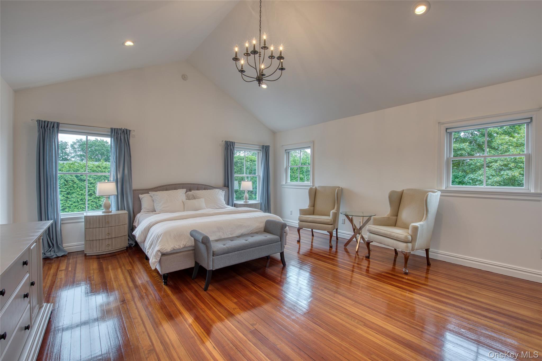 129 S Country Road Property Photo 13