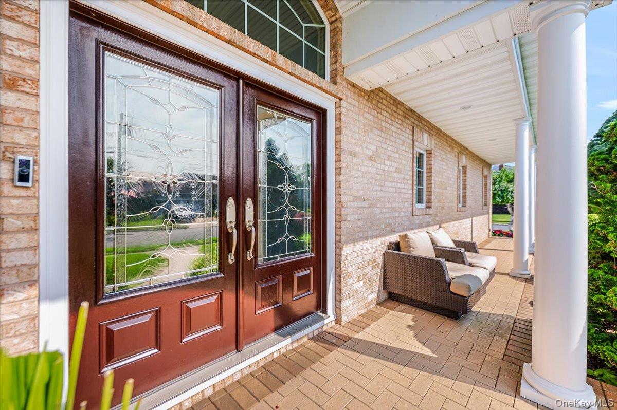 11 Knell Drive Property Photo 2