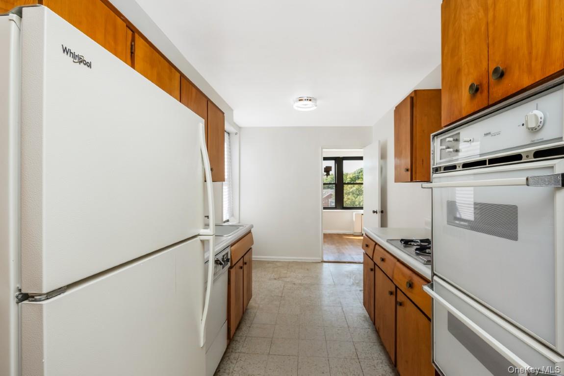 18-35 Corporal Kennedy Street 4f Property Photo 11