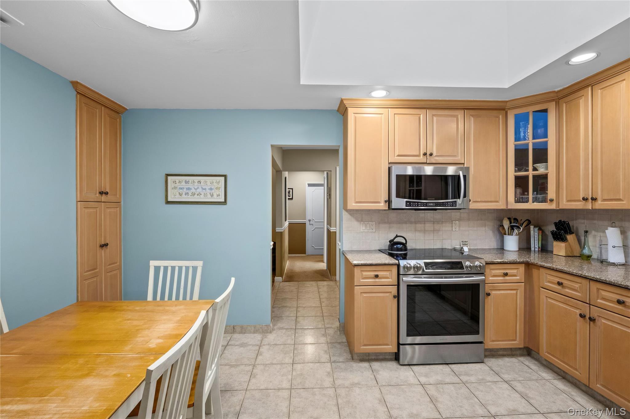24 Kingswood Drive Property Photo 9