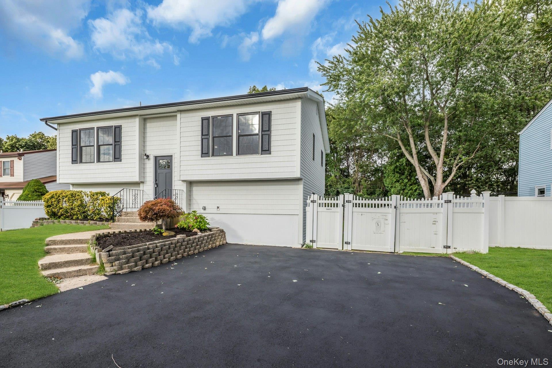 64 Skylark Drive Property Photo 1