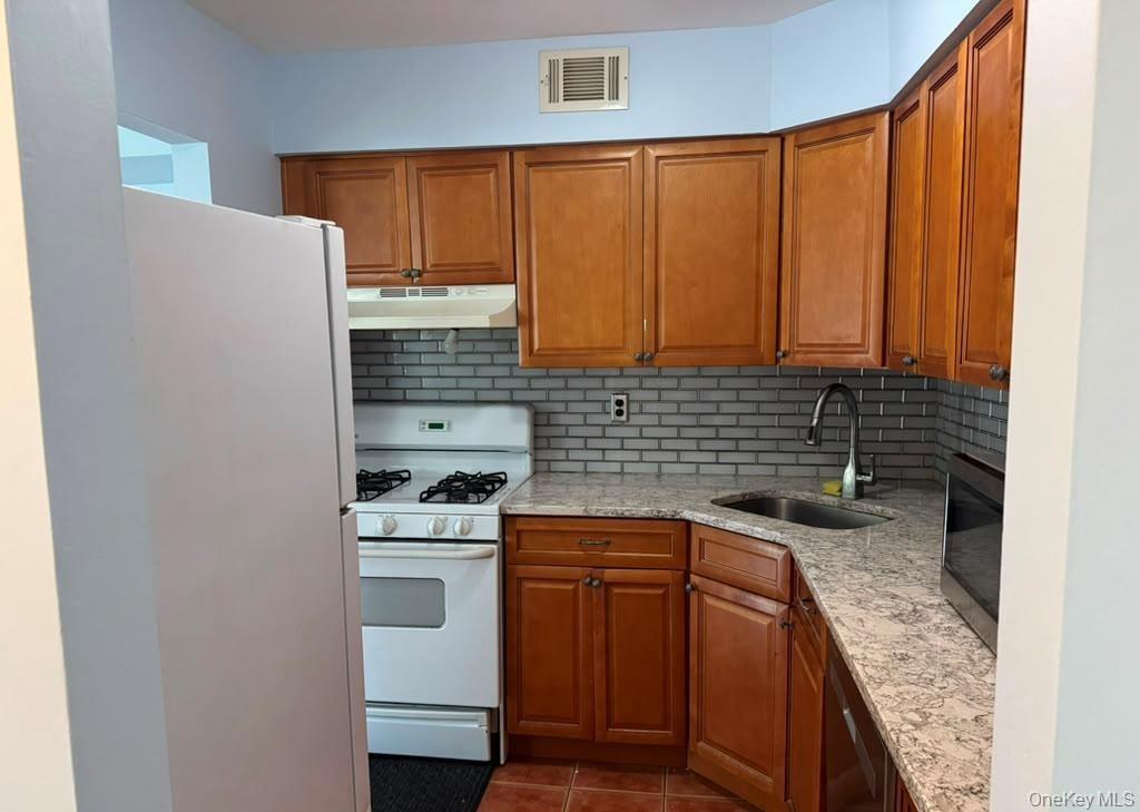 161 Fairview Circle Property Photo 4