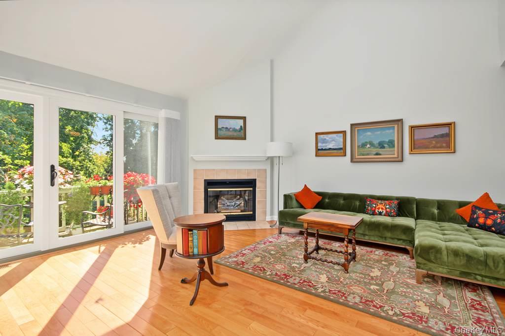 148 Fields Lane Property Photo 10