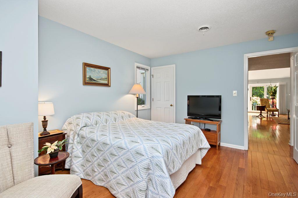 148 Fields Lane Property Photo 15