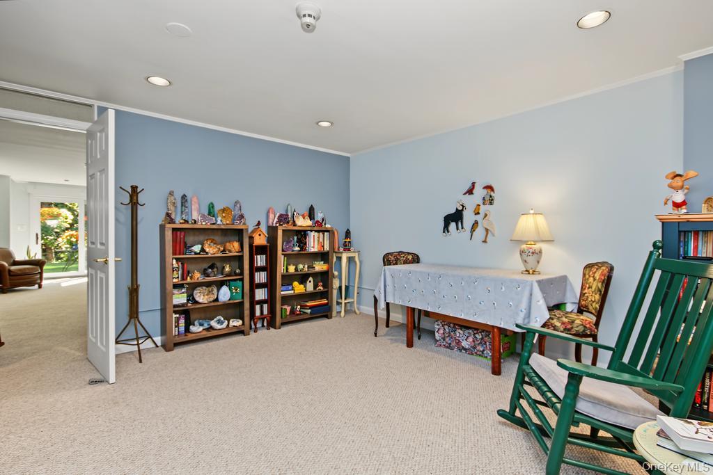 148 Fields Lane Property Photo 25