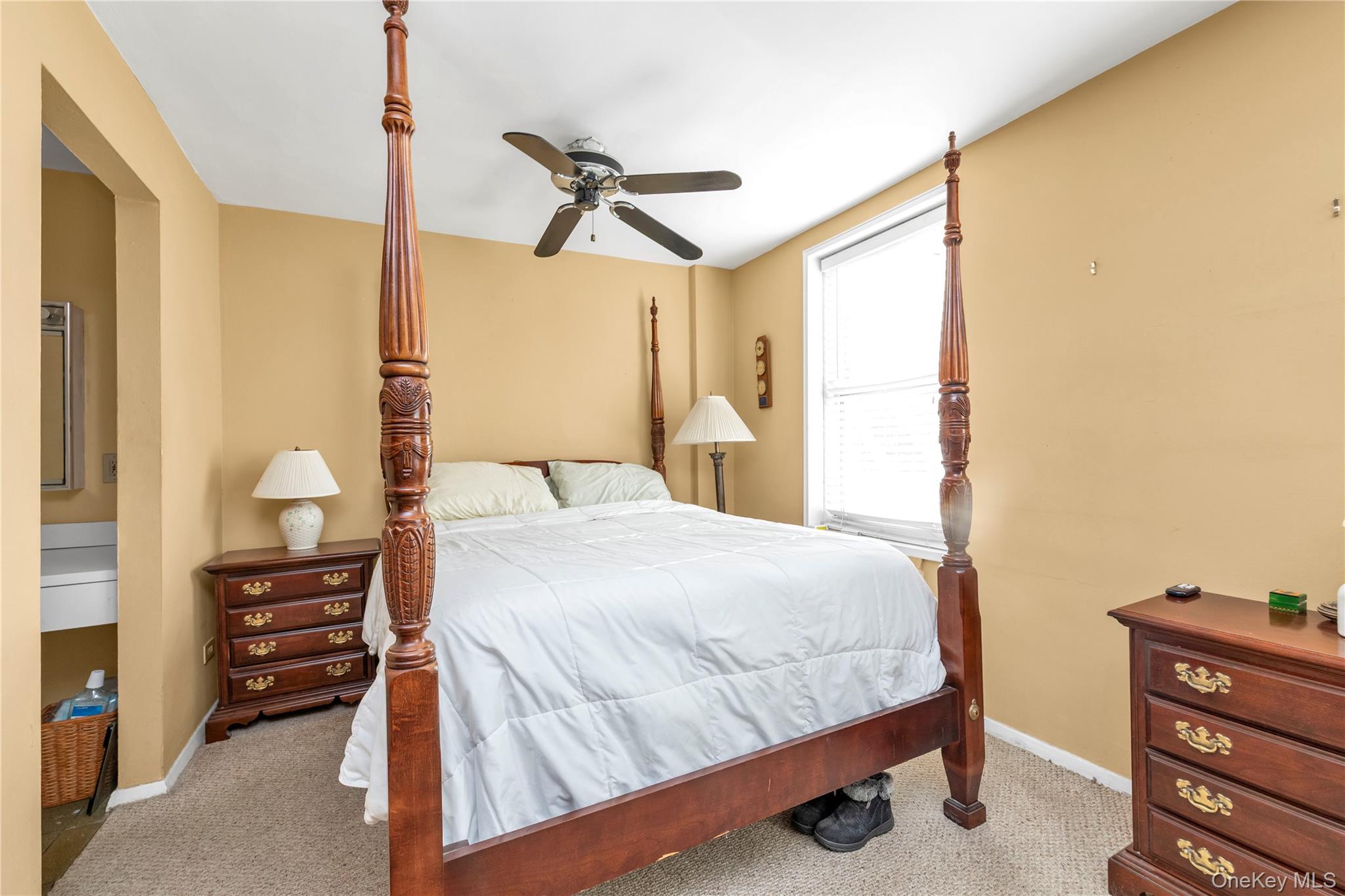 241-20 Northern Boulevard 4a Property Photo 6