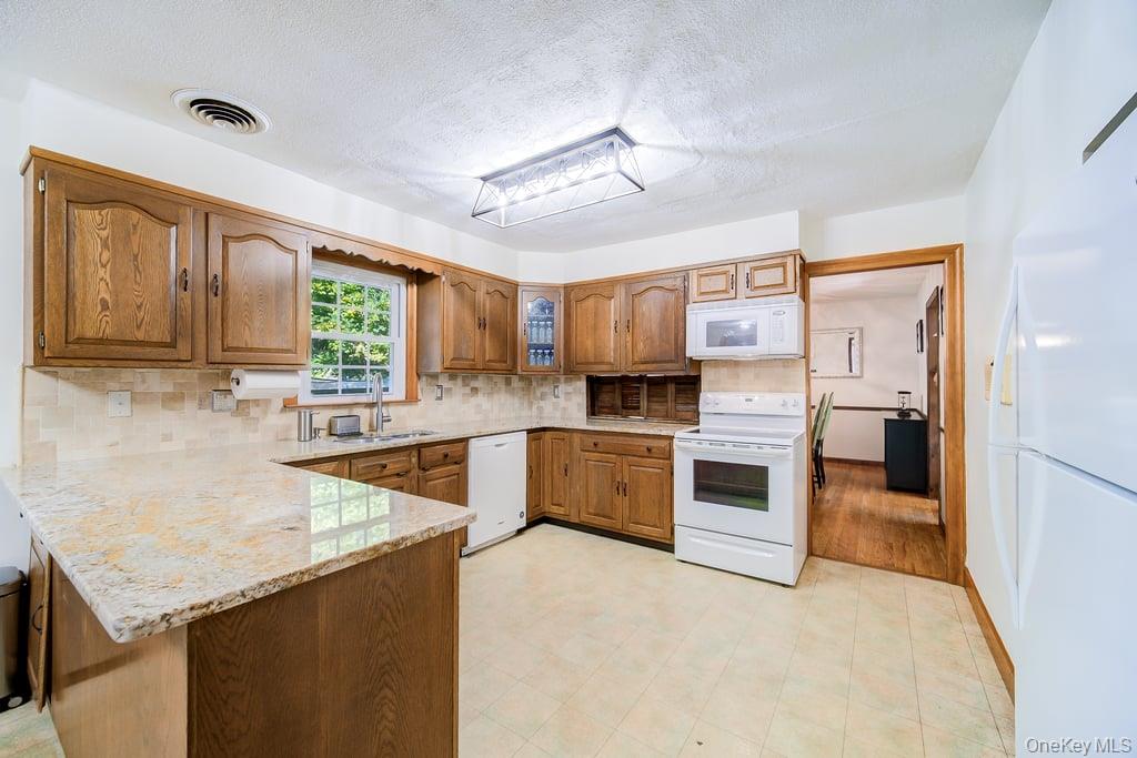 75 Alda Drive Property Photo 11