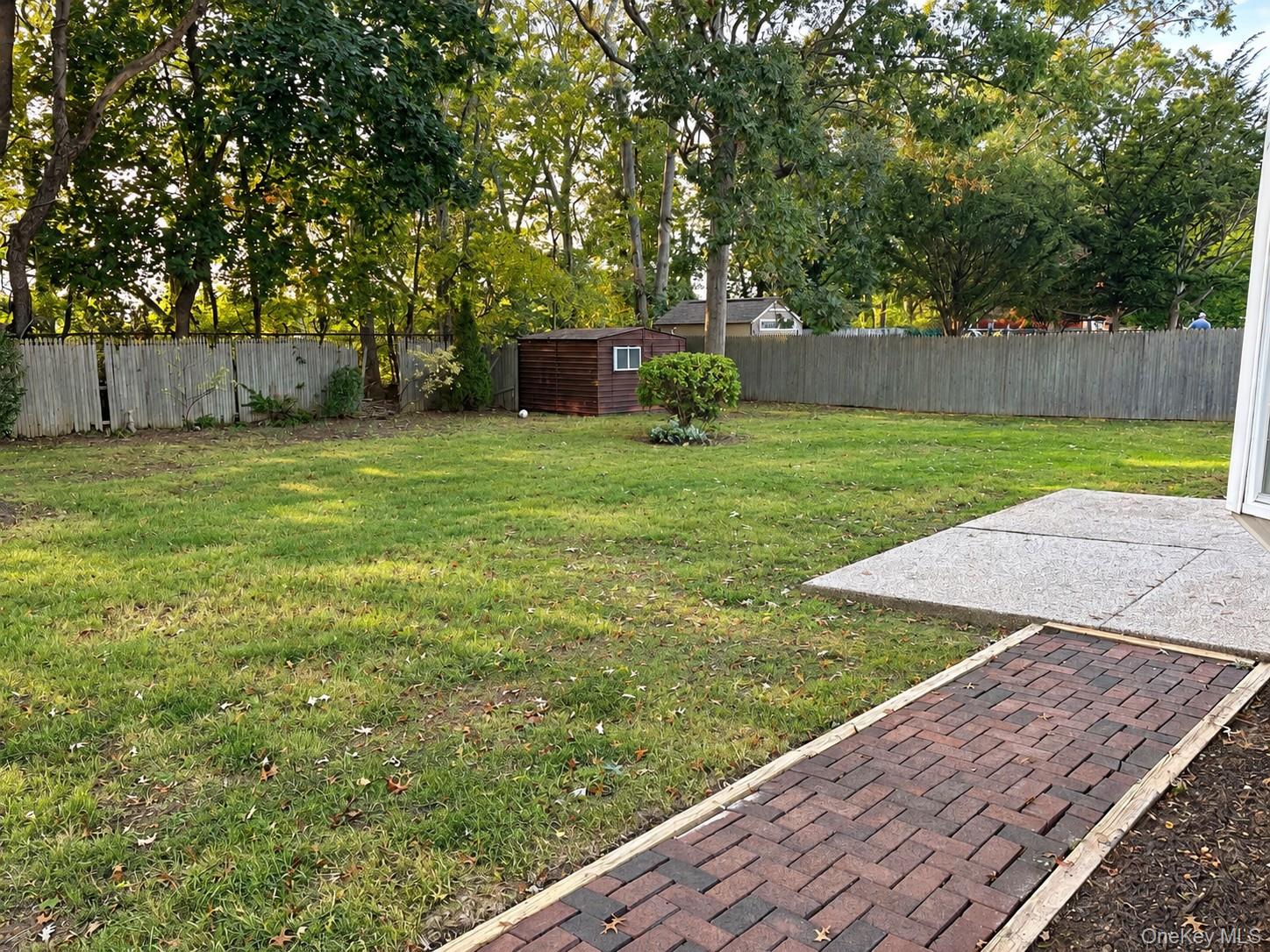 2230 Louis Kossuth Avenue Property Photo 18