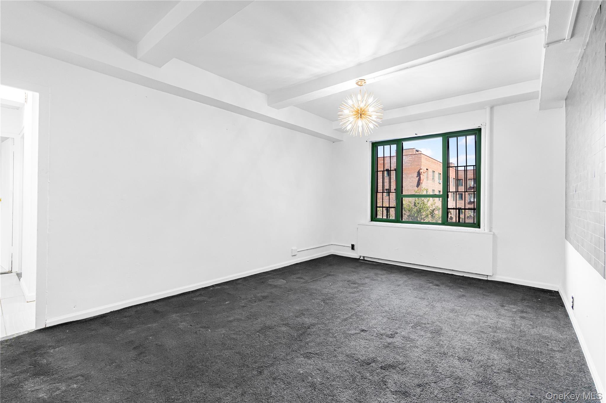 1946 E Tremont Avenue 5h Property Photo 6