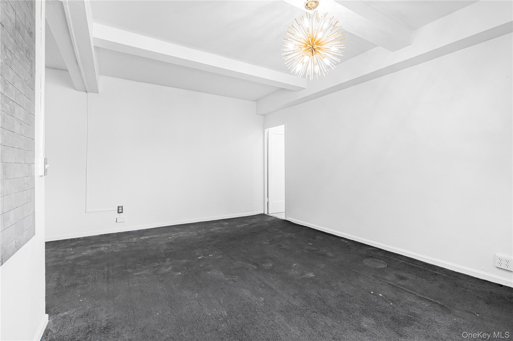 1946 E Tremont Avenue 5h Property Photo 9