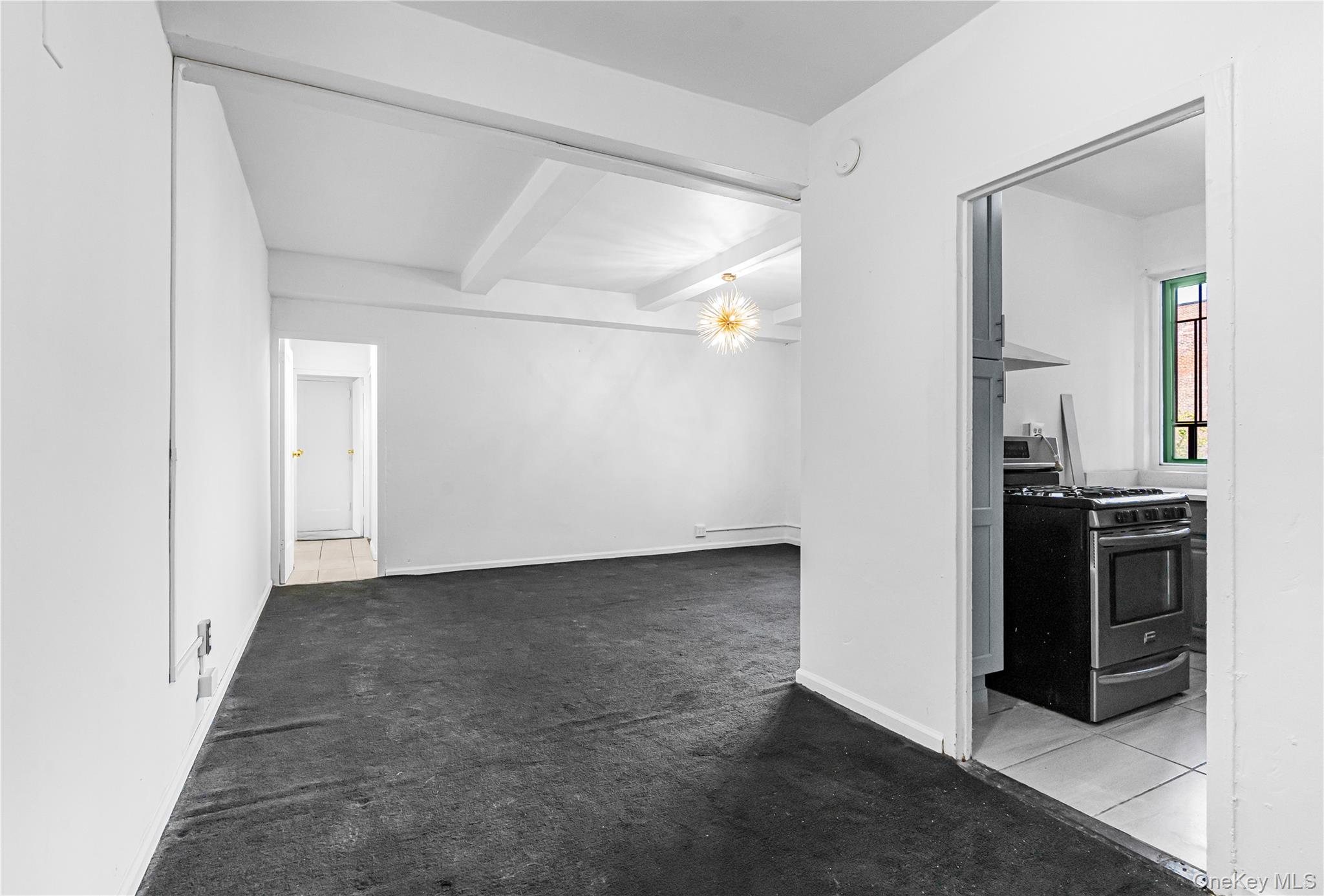 1946 E Tremont Avenue 5h Property Photo 10