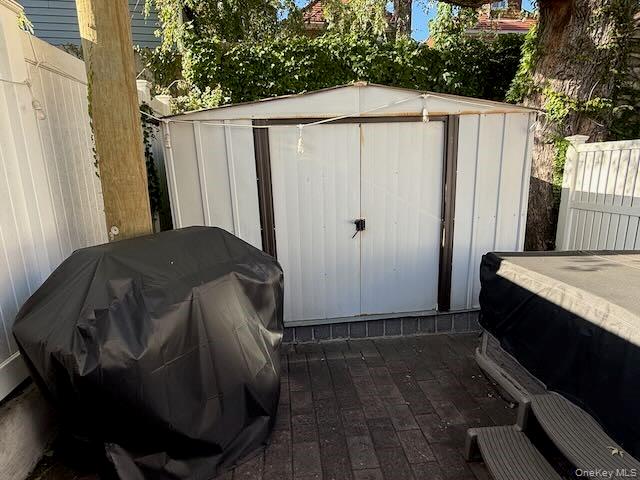 6414 83rd Place Property Photo 21