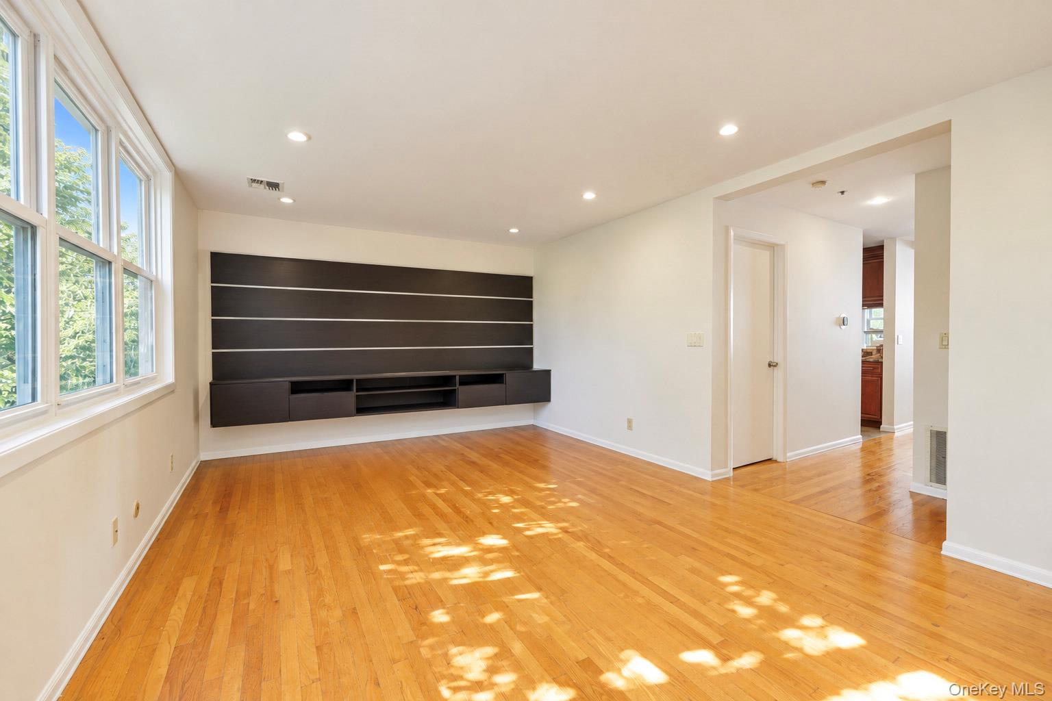 207 Sunset Boulevard 9207b Property Photo 5
