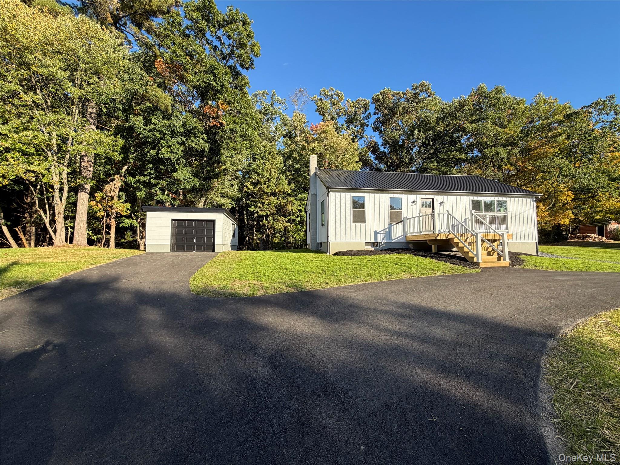 20 Lena Lane Property Photo 2