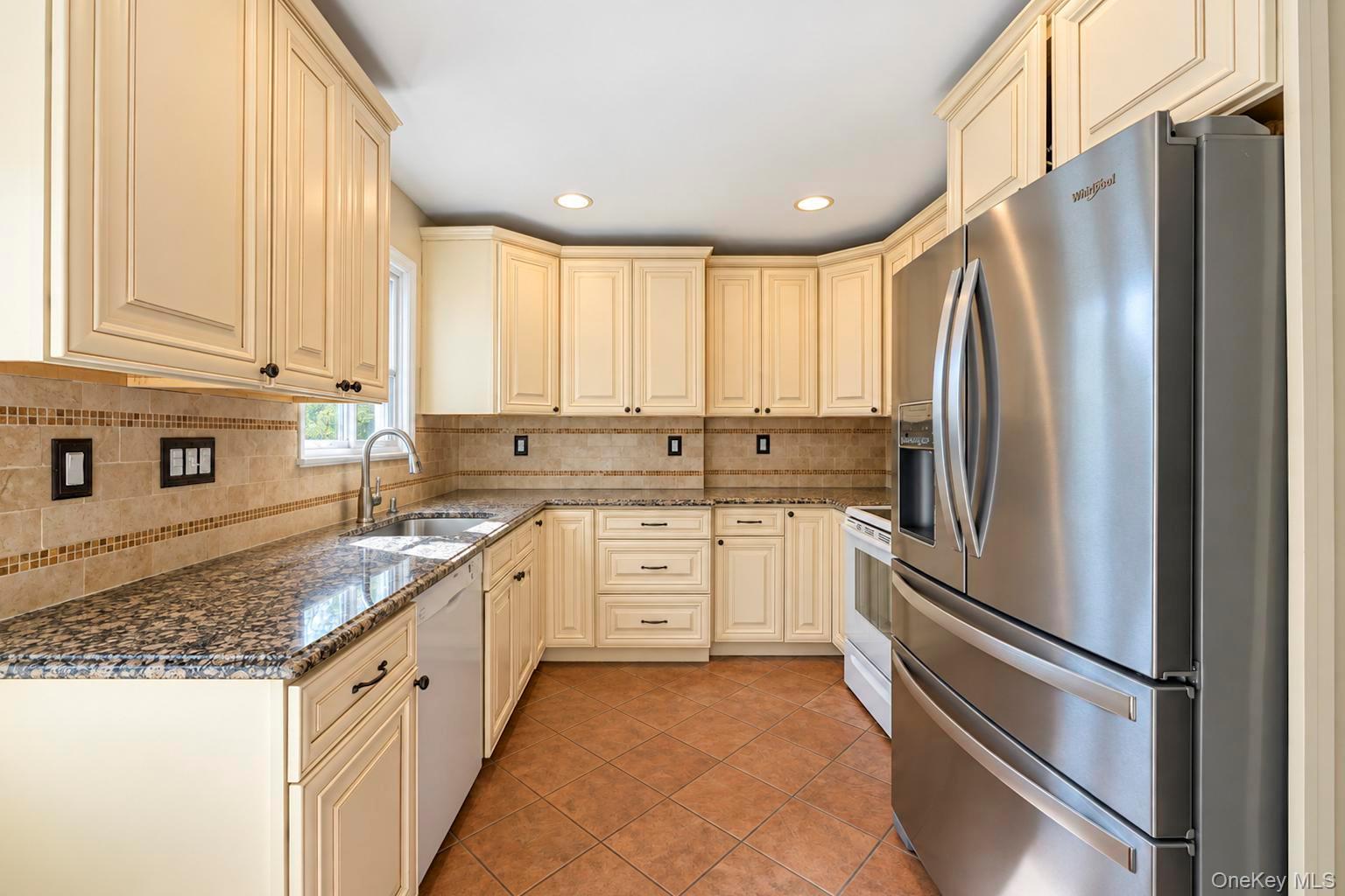 4027 Jean Avenue Property Photo 6