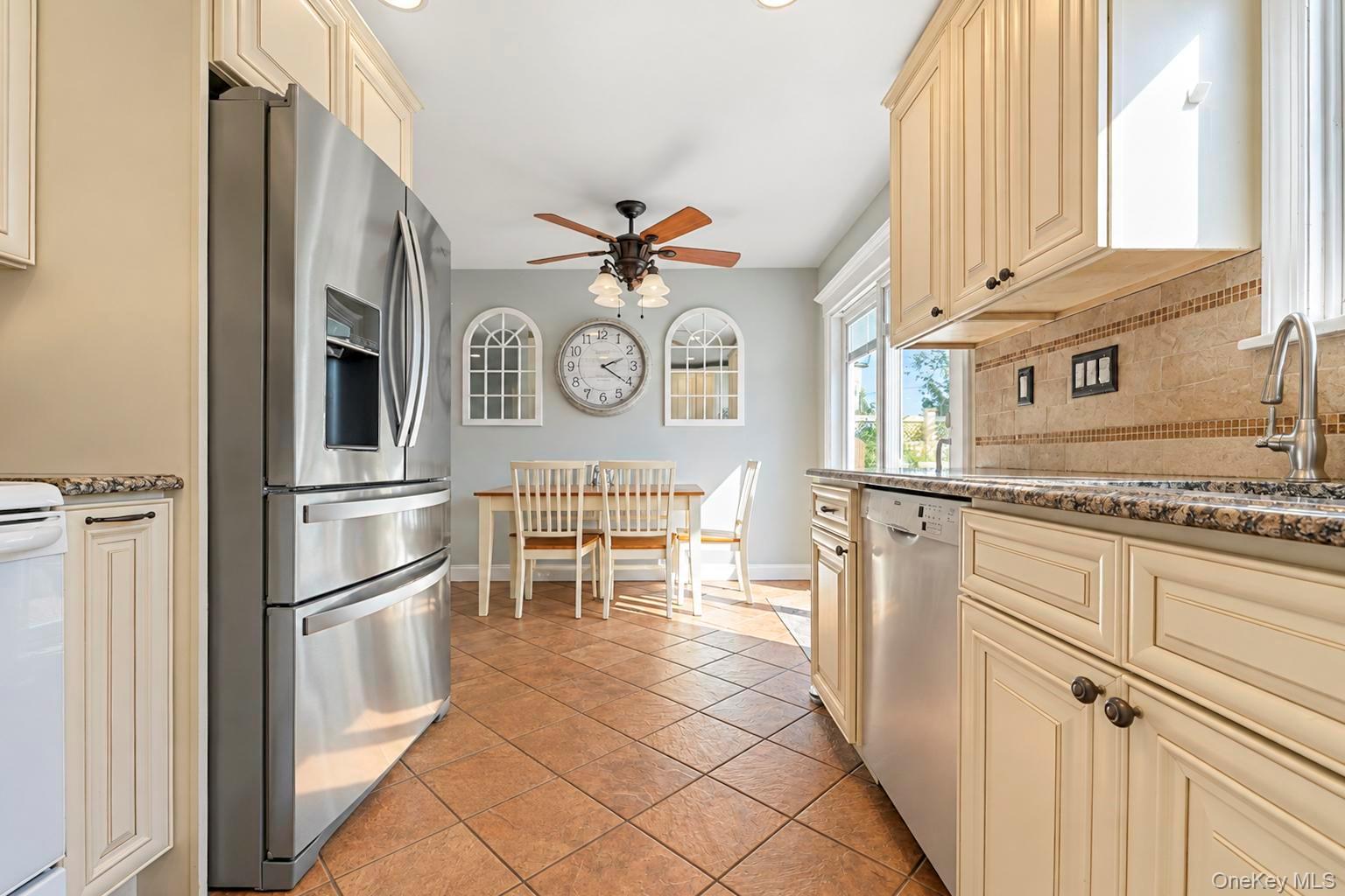 4027 Jean Avenue Property Photo 7