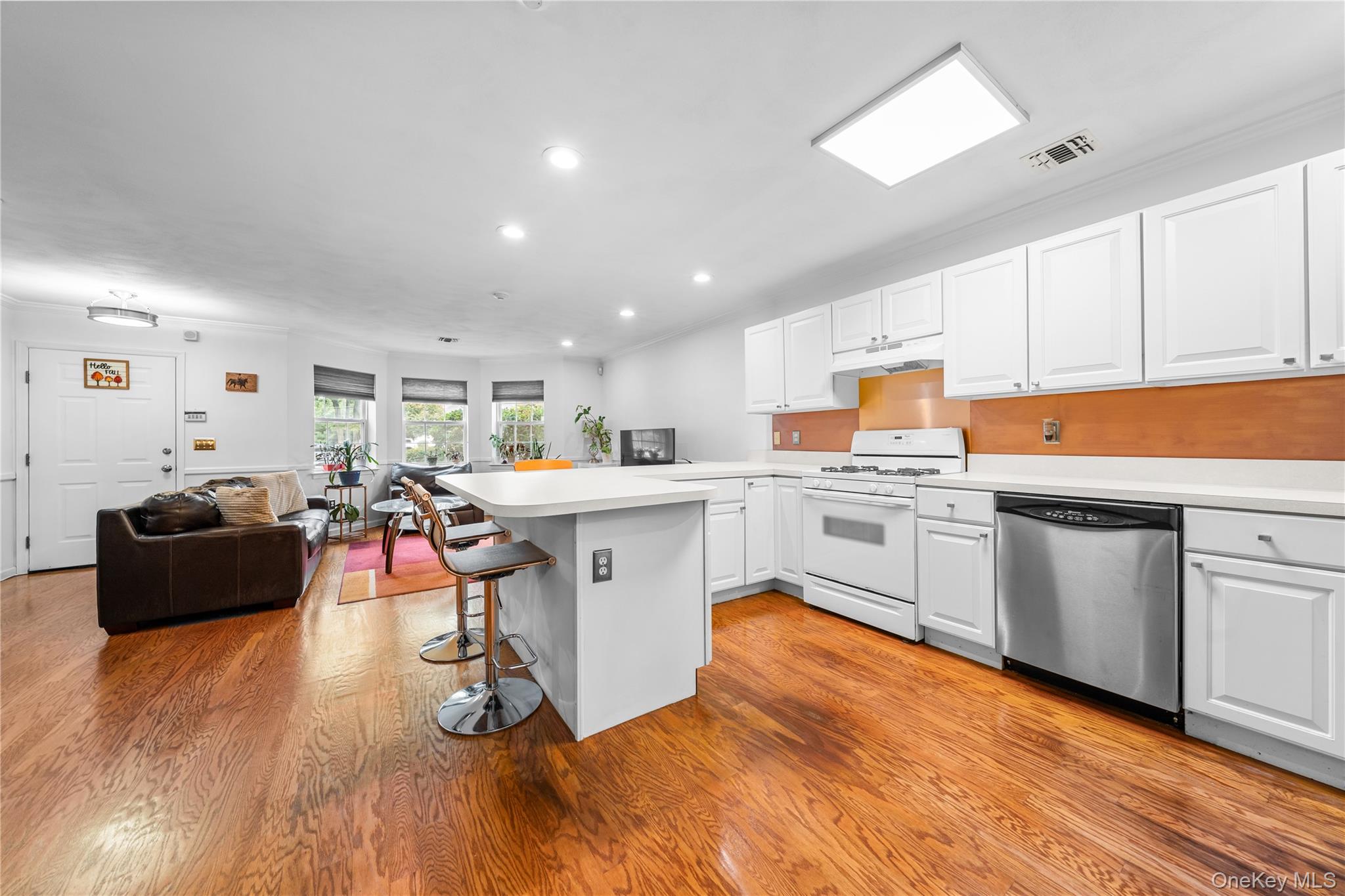 3 Victorian Lane Property Photo 5