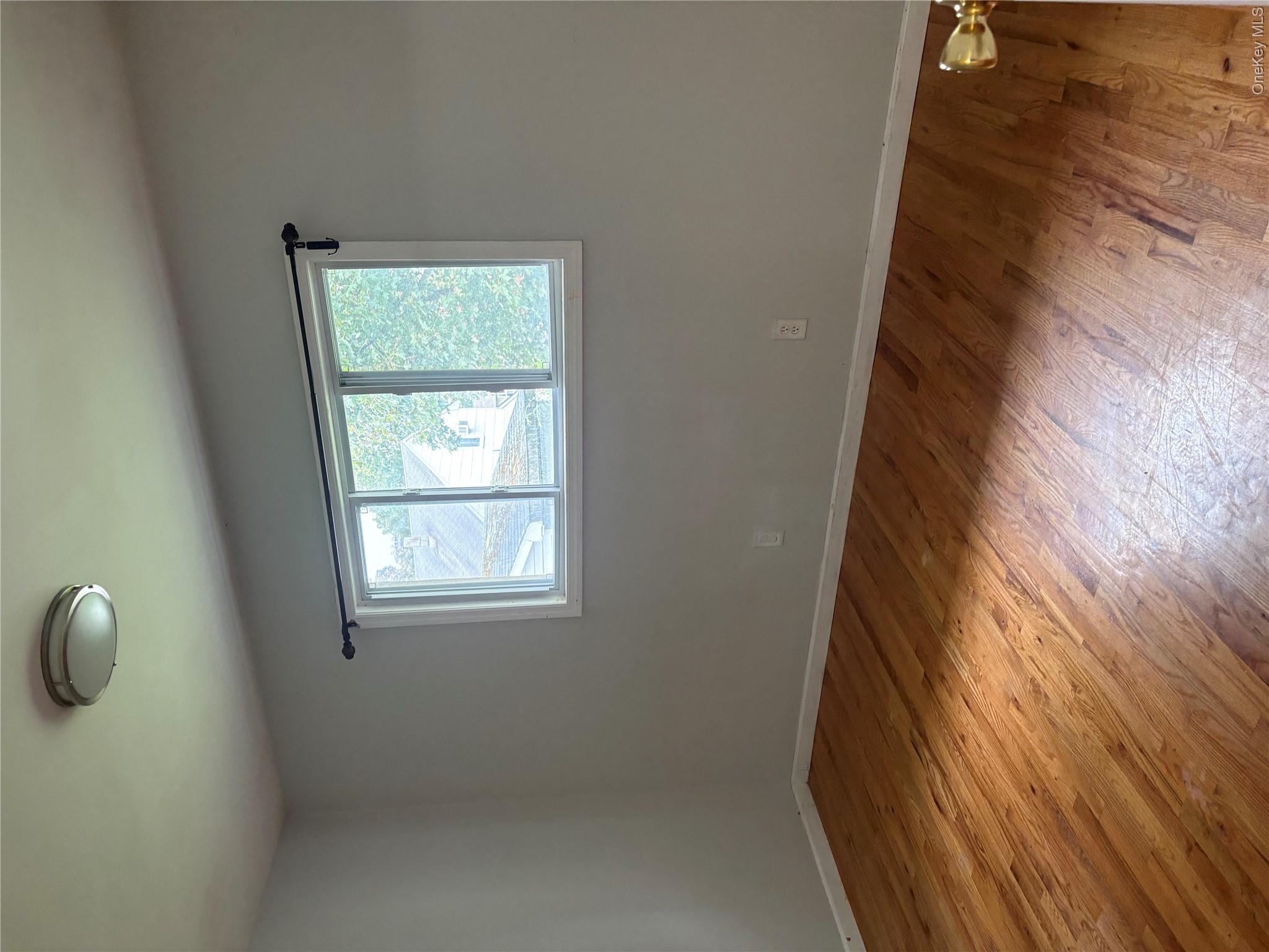 290 Leaf Avenue Property Photo 4