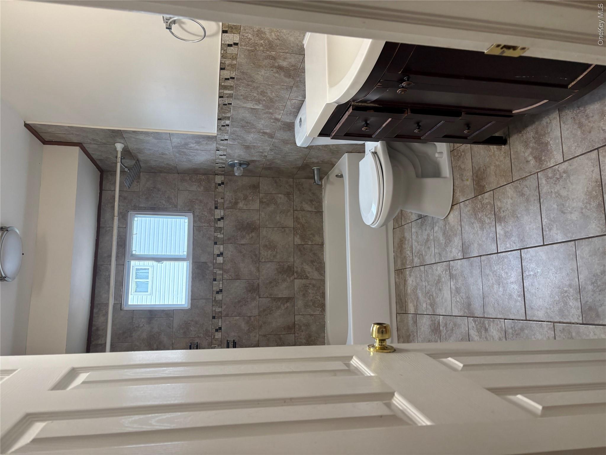 290 Leaf Avenue Property Photo 8