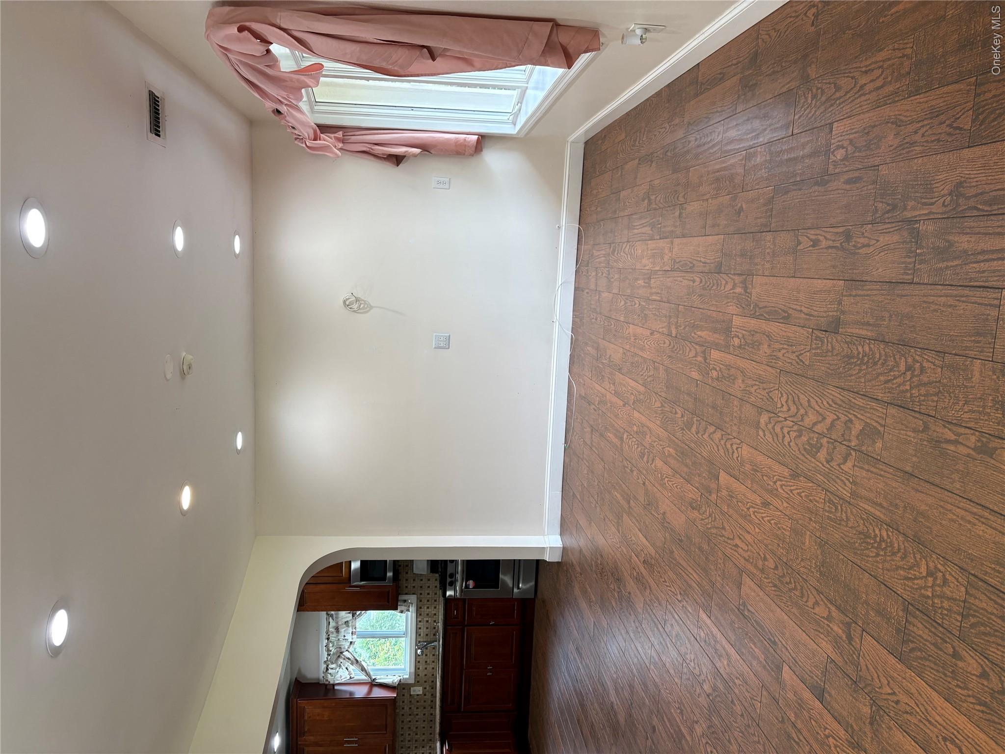 290 Leaf Avenue Property Photo 13