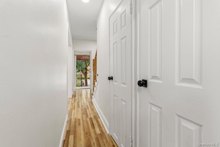 1759 Tenbroeck Avenue Property Photo 14