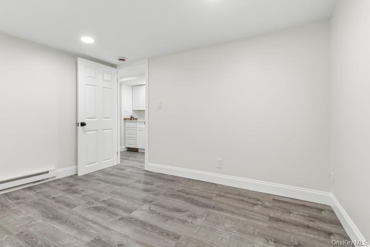 1759 Tenbroeck Avenue Property Photo 28