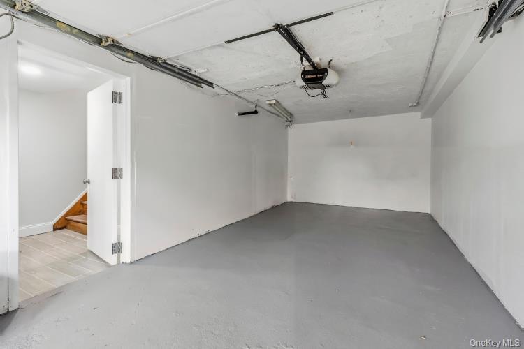 1759 Tenbroeck Avenue Property Photo 31