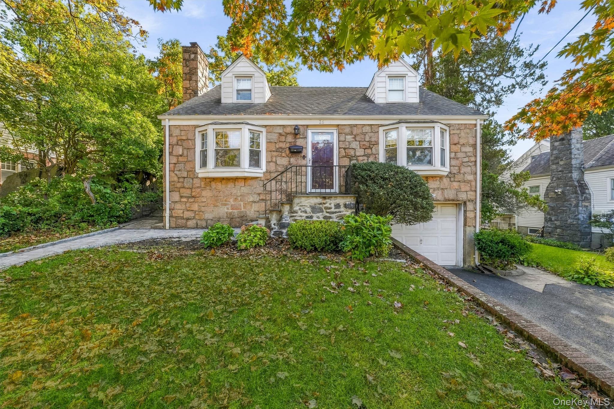 26 Custer Avenue Property Photo 1