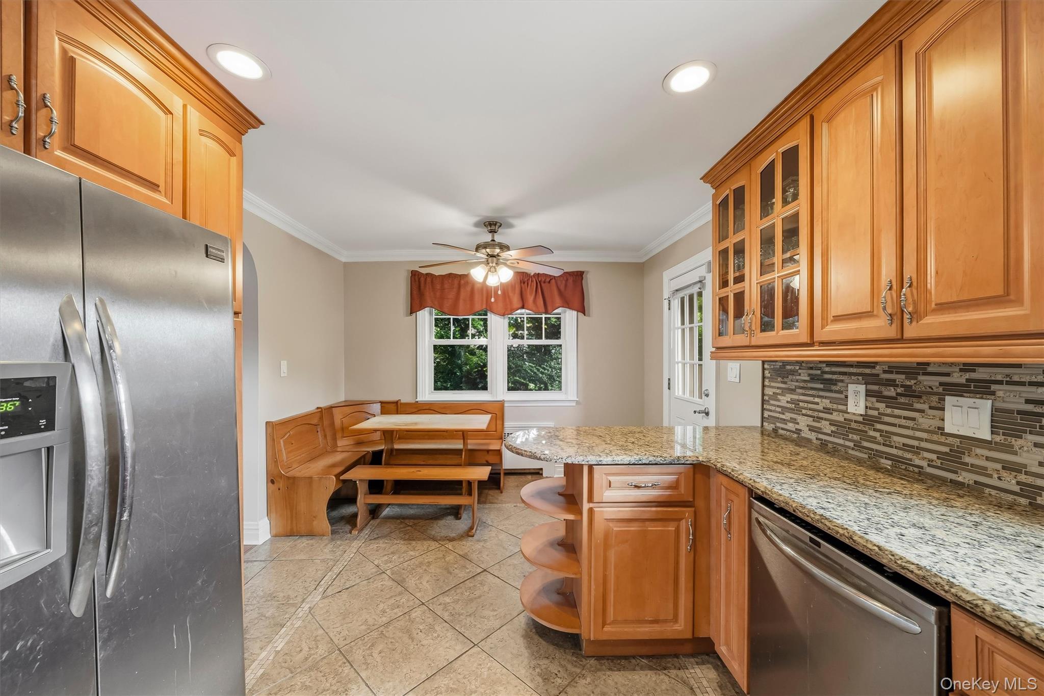 26 Custer Avenue Property Photo 10