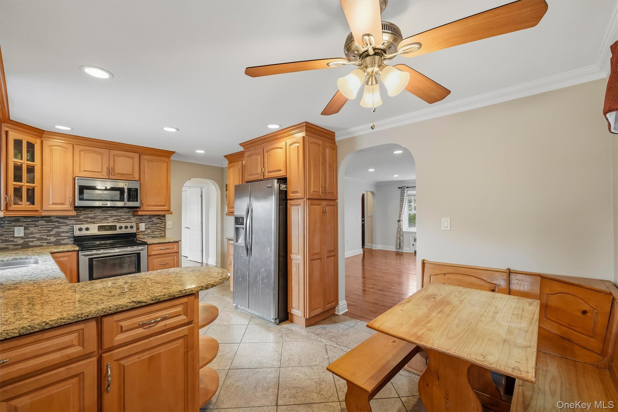 26 Custer Avenue Property Photo 12