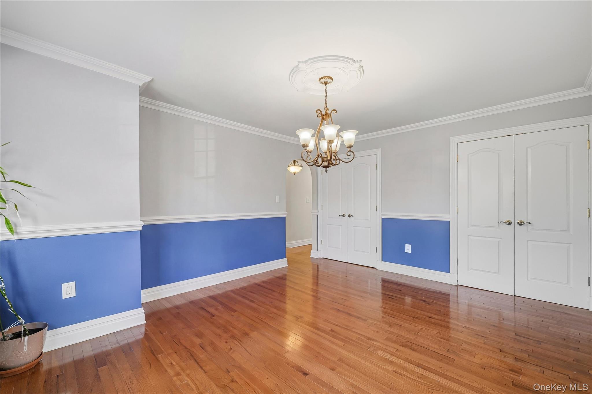 26 Custer Avenue Property Photo 18