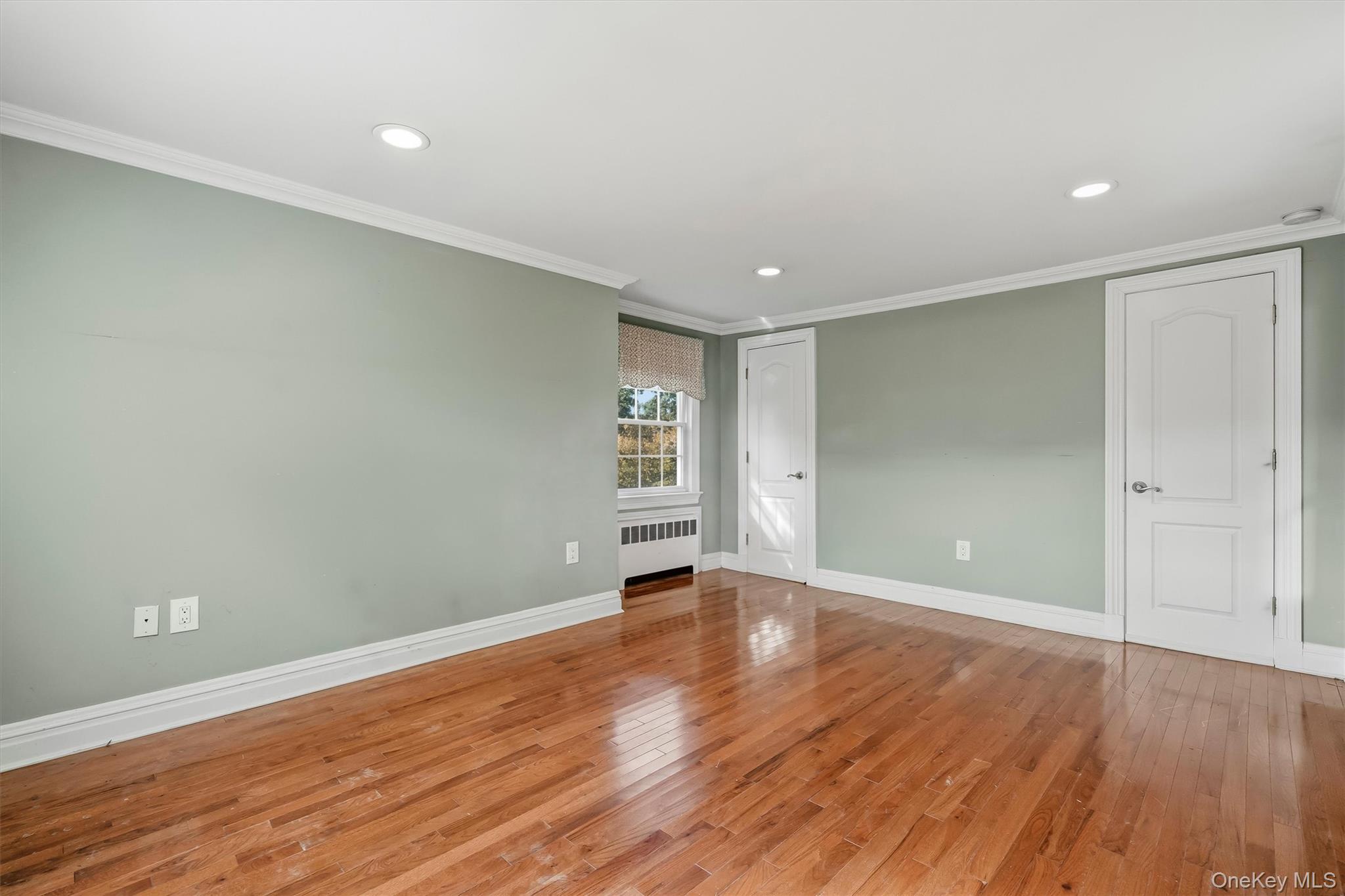 26 Custer Avenue Property Photo 23
