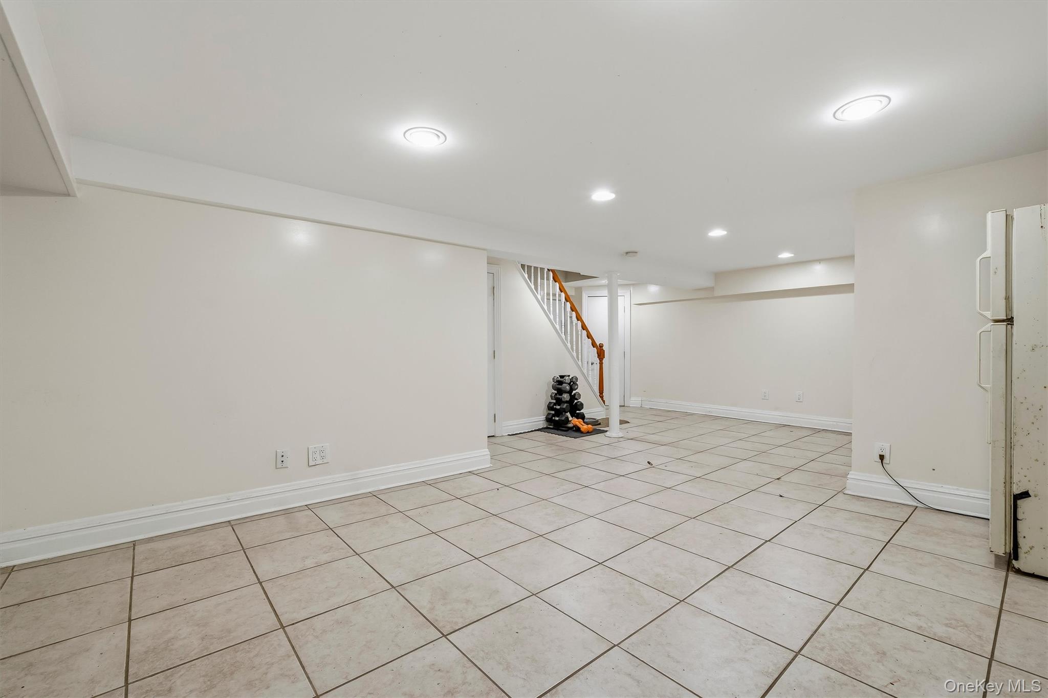 26 Custer Avenue Property Photo 35