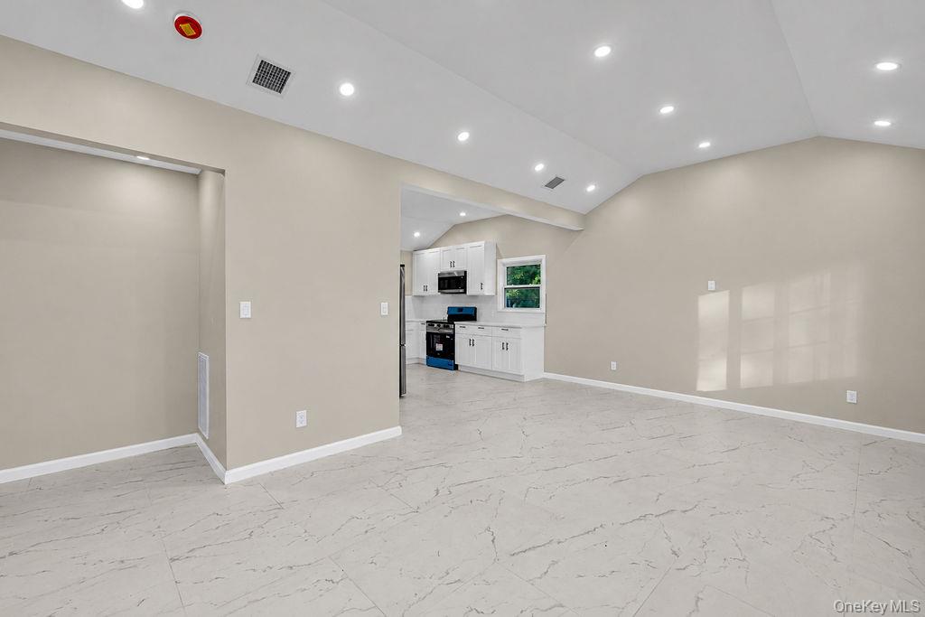 7 Surrey Road Property Photo 3