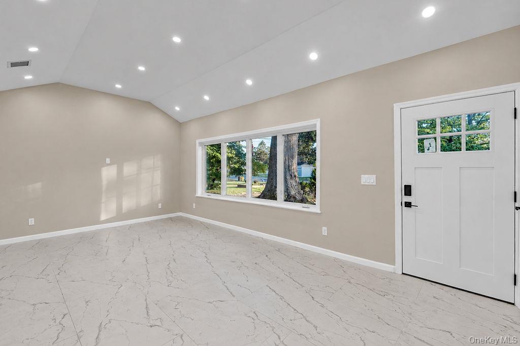 7 Surrey Road Property Photo 4