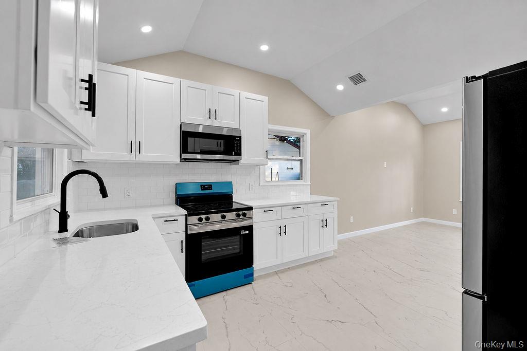 7 Surrey Road Property Photo 5
