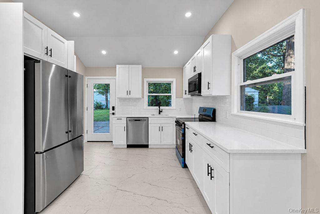 7 Surrey Road Property Photo 6