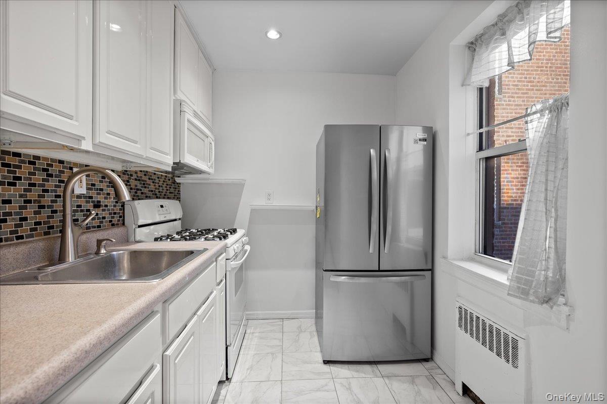 485 Bronx River Road A23 Property Photo 1