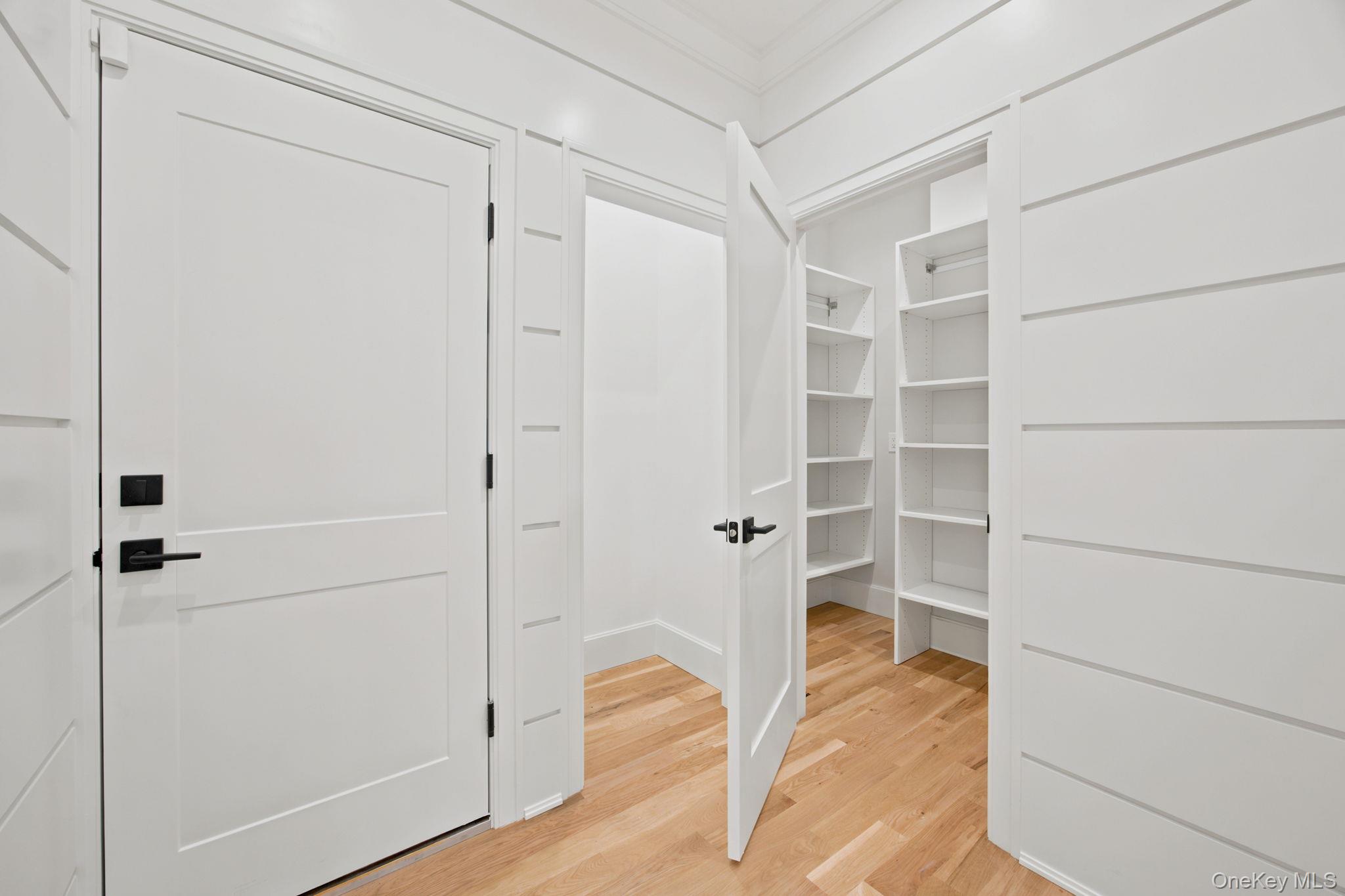404 Langley Avenue Property Photo 17