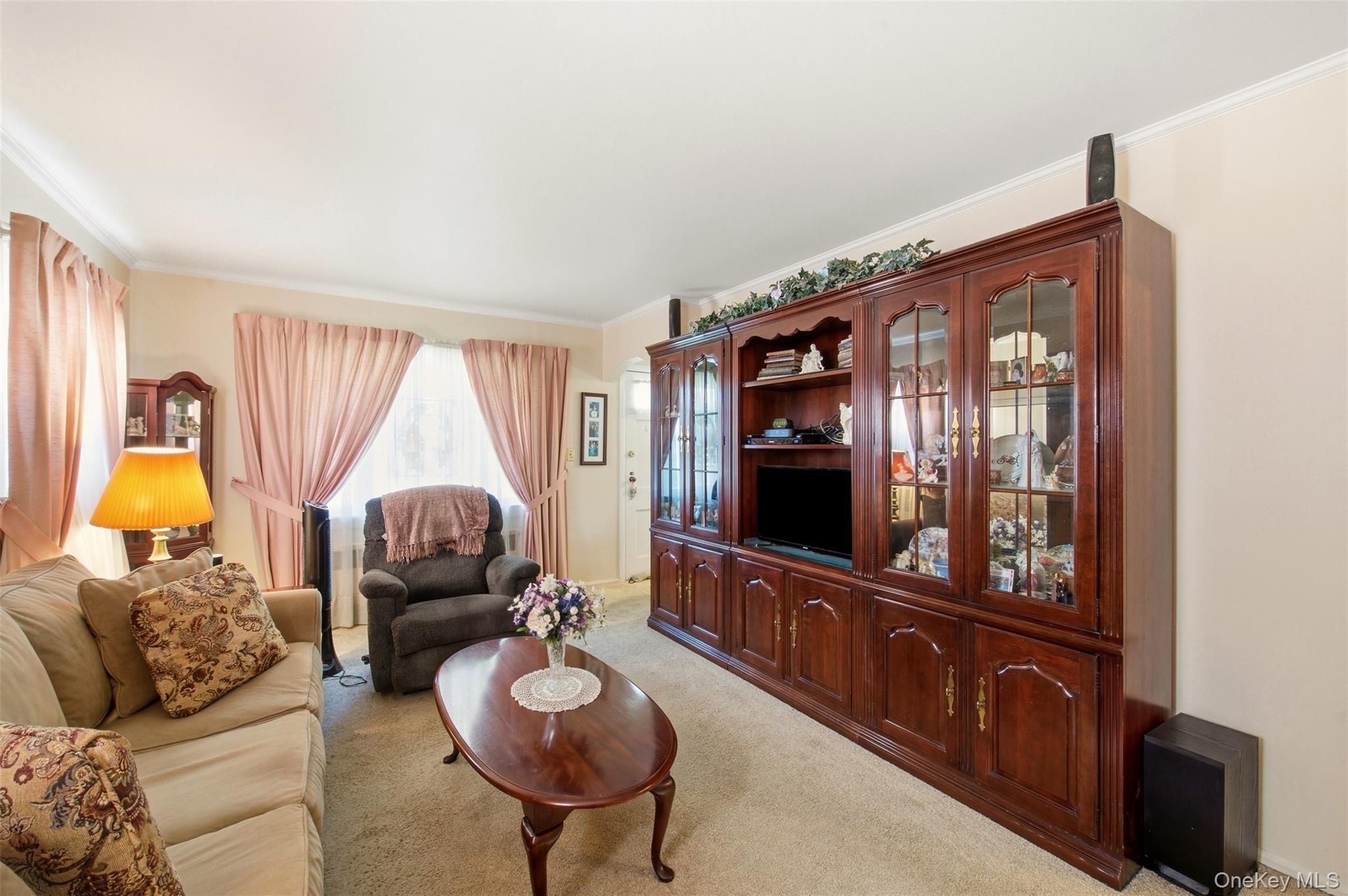 8029 259th Street Property Photo 5