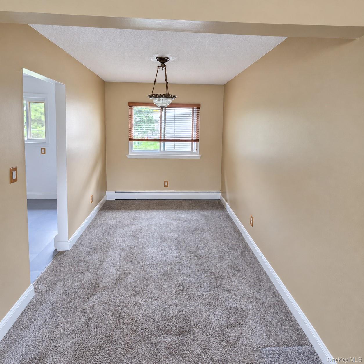3 Fishkill Glen Drive B Property Photo 4