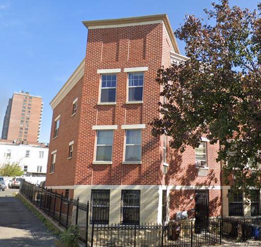 1609 Saint Marks Avenue Property Photo 1
