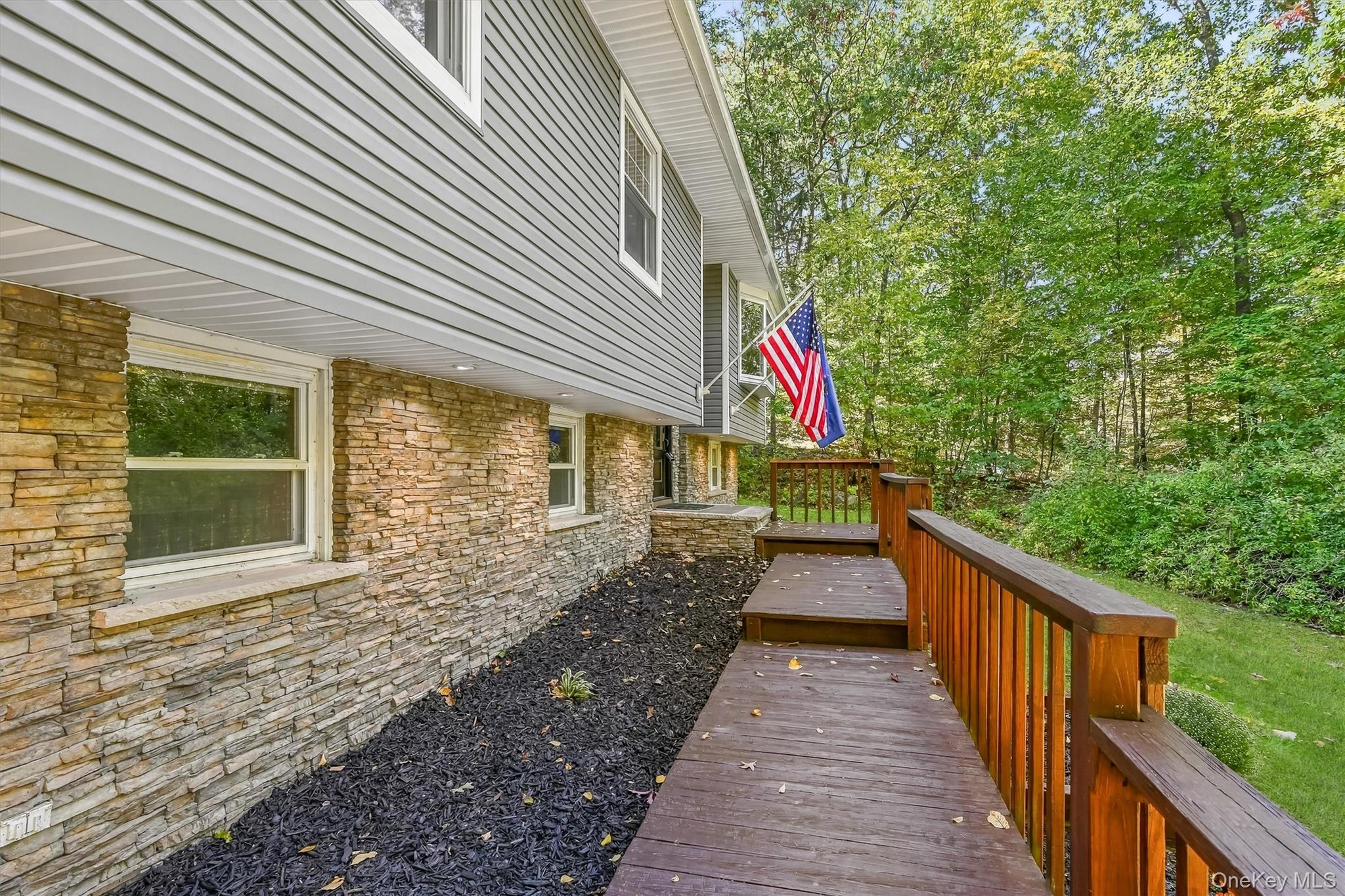 1426 E Mombasha Property Photo 4