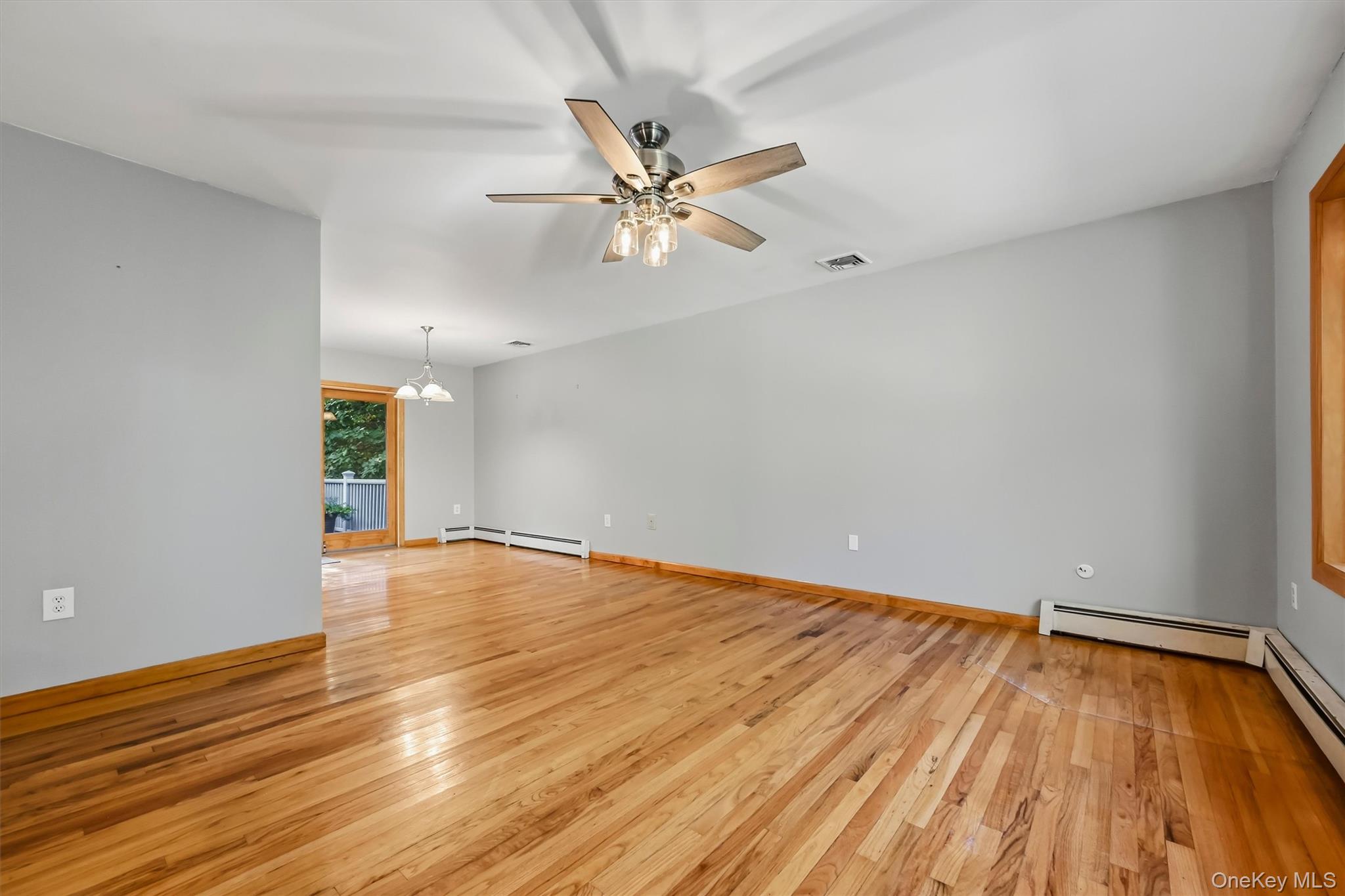 1426 E Mombasha Property Photo 9