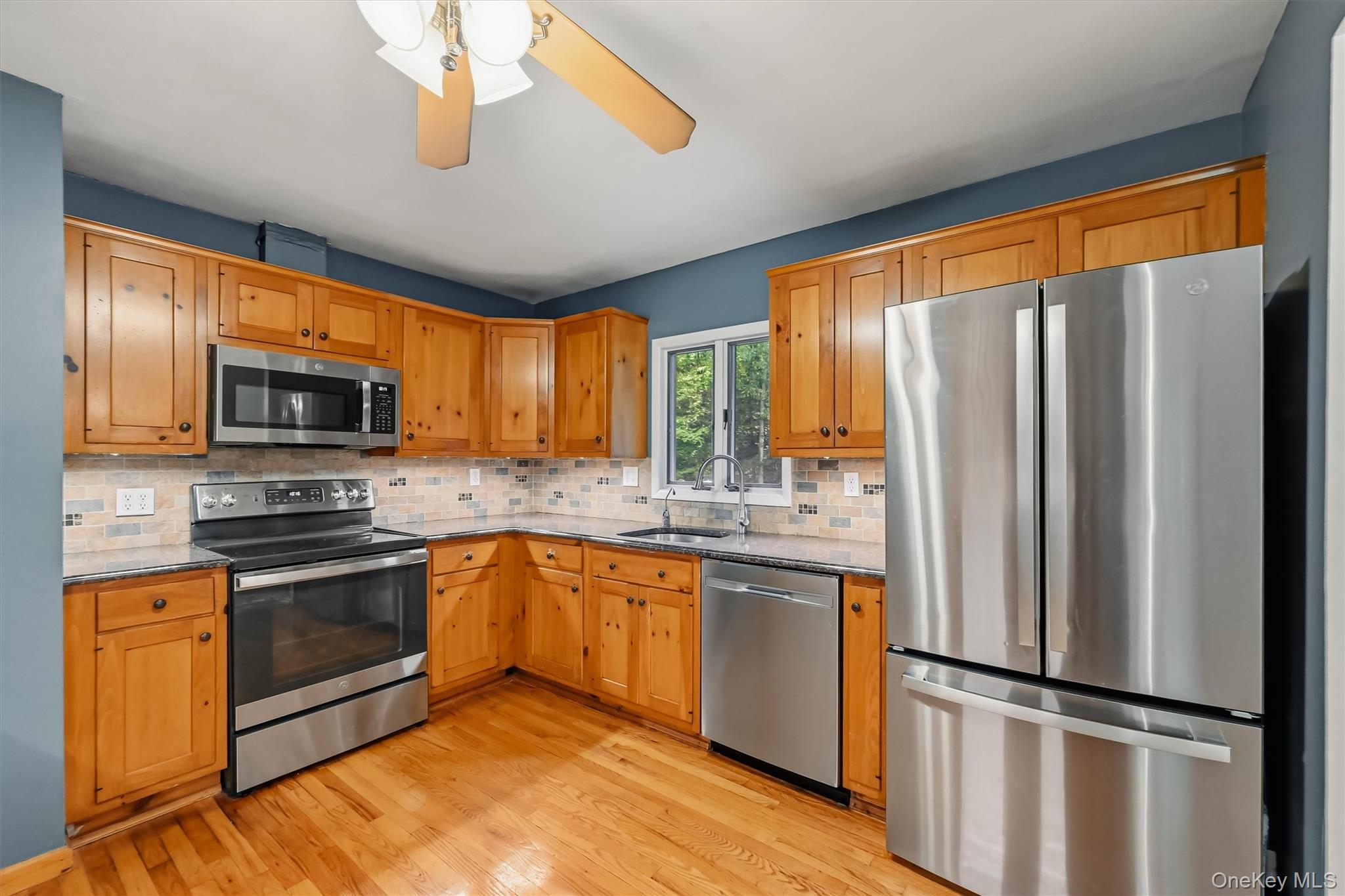 1426 E Mombasha Property Photo 11